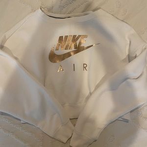 Cropped White Nike Sweatshirt